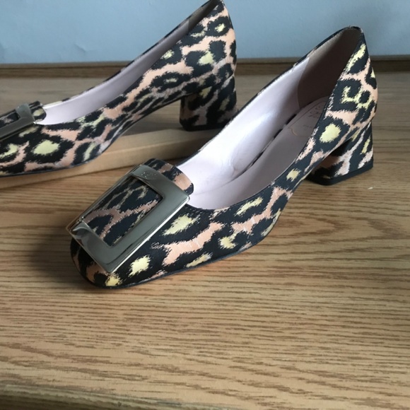 ROGER VIVIER Tres Vivier Leopard  Pumps - Picture 7 of 7